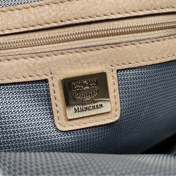 MCM Cream and Black Logo Backpack - Picture 6 of 9